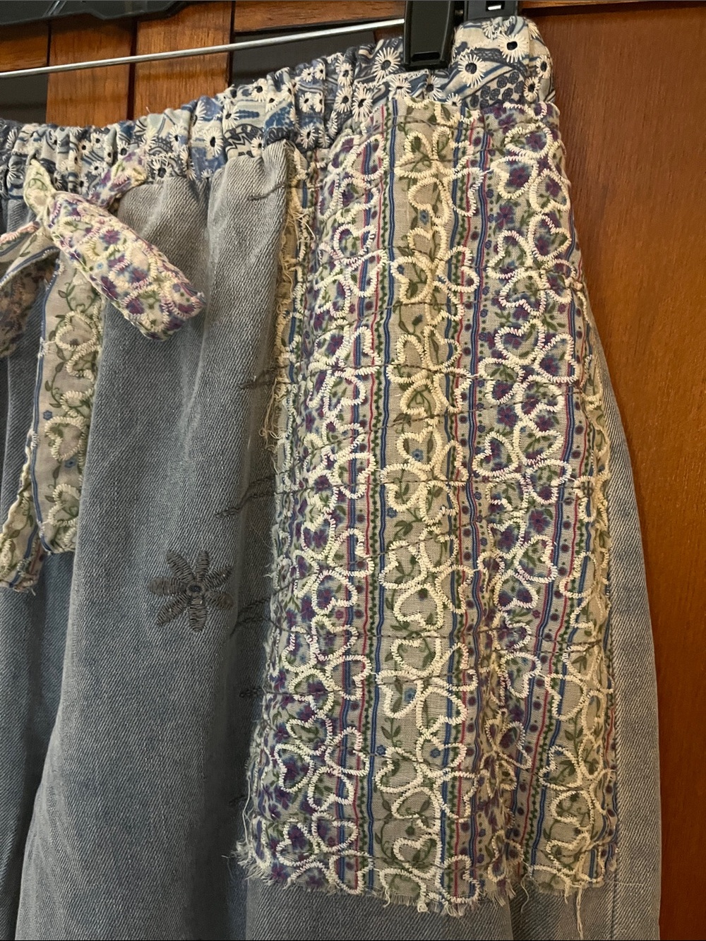 NWOT POL Denim Floral & Lace Patchwork Harem Pants w/Elastic Drawstring Waist - Picture 6 of 11